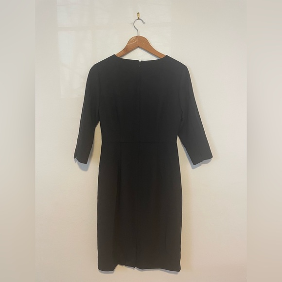 NWT White House Black Market size 2 Deep V Dress - Picture 7 of 10